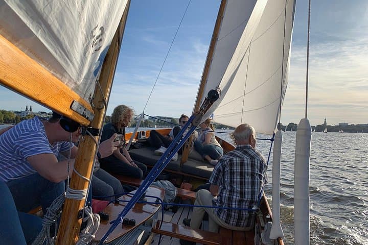 Sail the Hamburg Outer Alster: 90-Min Cutter Cruise on a 1960s Wooden Two-Master photo 2
