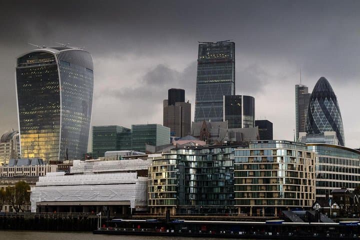 Half-Day Private London Tour: Walk Westminster to Tower Highlights photo 5