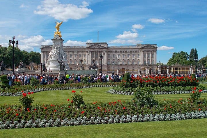 Half-Day Private London Tour: Walk Westminster to Tower Highlights photo 6