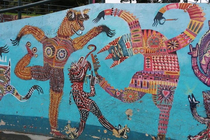 La Candelaria Graffiti Tour — Bogotá Street Art Walking Experience photo 4