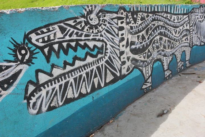 La Candelaria Graffiti Tour — Bogotá Street Art Walking Experience photo 5