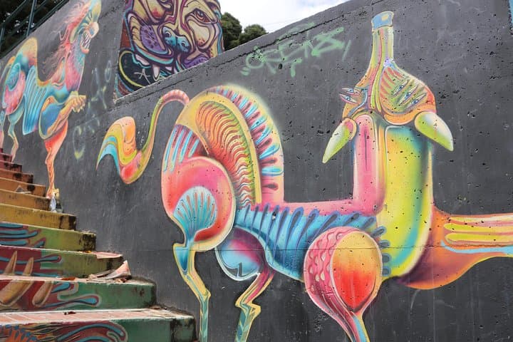La Candelaria Graffiti Tour — Bogotá Street Art Walking Experience photo 6