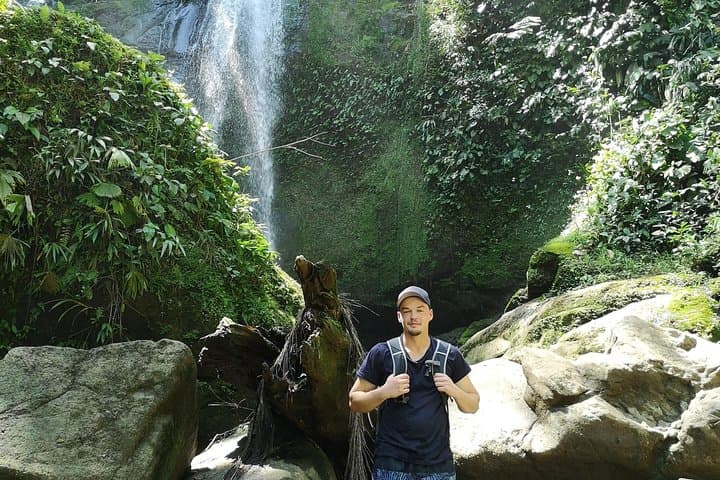 Volio Waterfall & BriBri Chocolate: Rainforest Swim and Indigenous Farm Tour