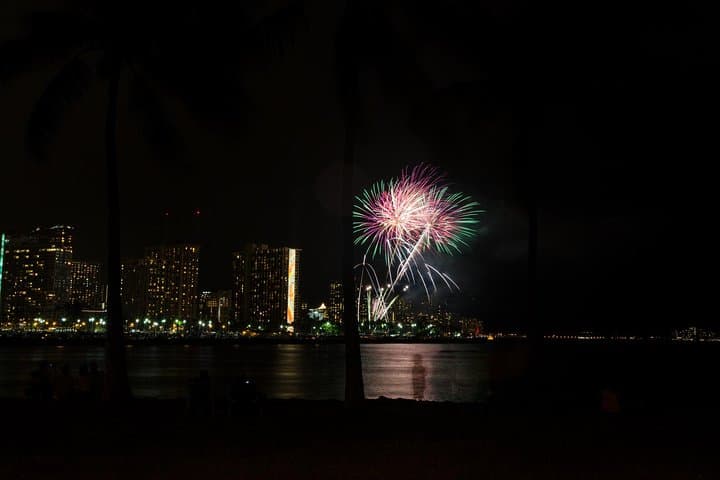 Waikiki Fireworks Dinner Cruise — Sunset Sail to Diamond Head photo 2