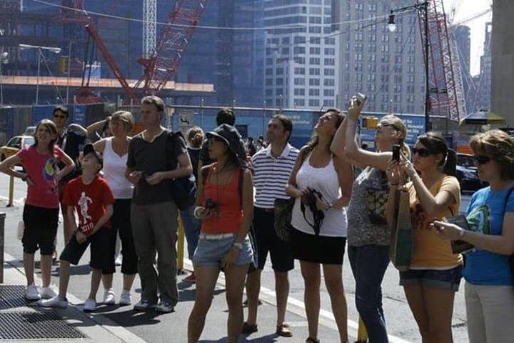Explore New York by Private Minivan: Custom 3-Hour Luxury Tour photo 4