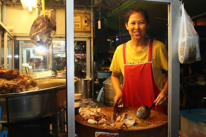 Chiang Mai Evening Street Food Tour: Night Markets, Local Eats & How to Navigate Them photo 5