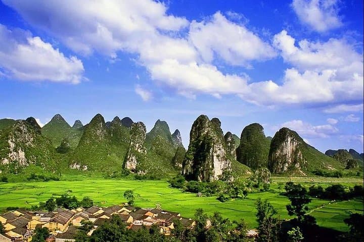 Li River Photography Mini Group Day Tour — Yao Mountain, Bamboo Raft & Xingping photo 3