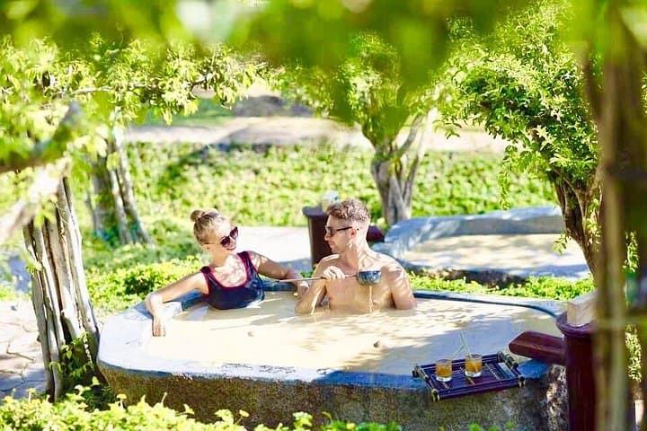 Nha Trang 3-Island Speedboat Tour with Hon Tam Mud Bath and Lunch photo 2