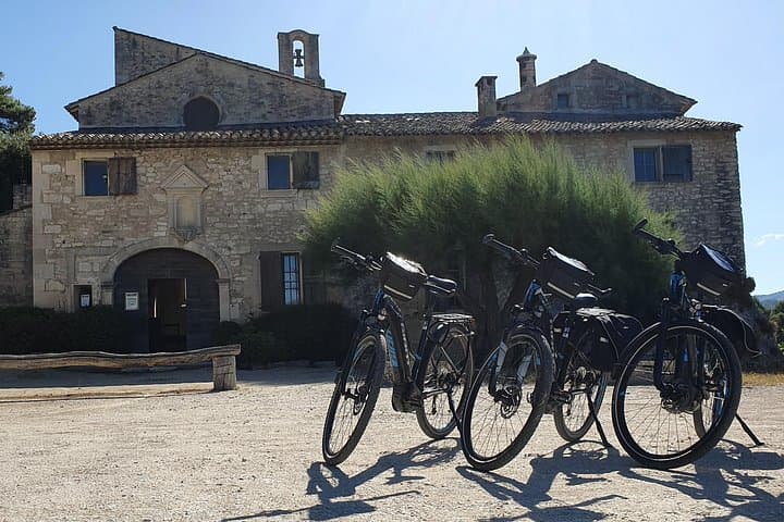 Explore the Luberon by Electric Bike: One-Day Rental from Apt or Bonnieux photo 4