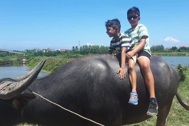 Hoi An Countryside Bicycle Tour: Tra Que, Cam Thanh & Thanh Ha Pottery photo 4