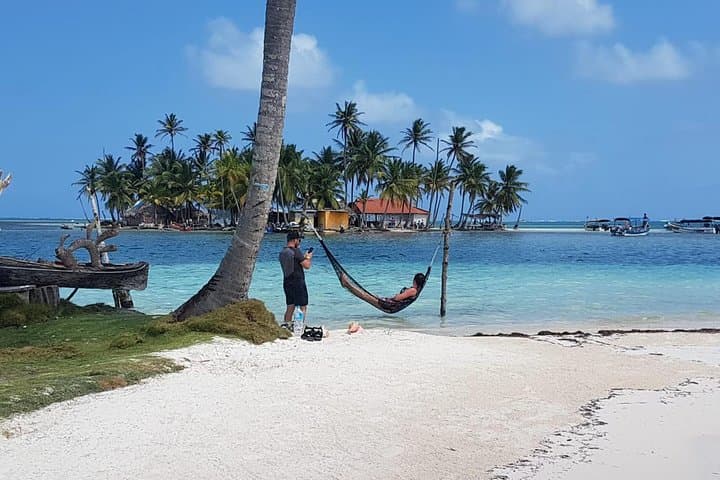 Overnight Camping in San Blas Islands: Perro Chico & Natural Pool Adventure photo 3
