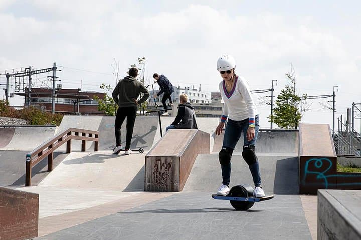 Onewheel Initiation and Guided Rides near Arras — Learn to Ride a Powered Board photo 4
