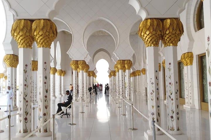 Dubai and Abu Dhabi in One Day: Private 10-Hour Highlights Tour photo 5