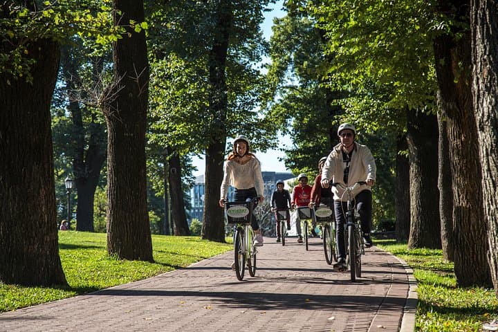 BA In a Day: Full-Day Private Bike Tour with Lunch in Buenos Aires photo 3