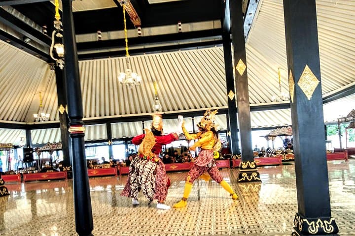 Yogyakarta City Tour & Ijo Temple Sunset — Cultural Highlights and Practical Guide photo 3