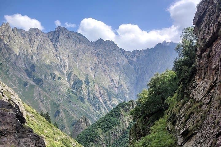 Kazbegi Day Trip — Hike to Gveleti Waterfall, Gergeti & Ananuri on the Georgian Military Highway photo 6