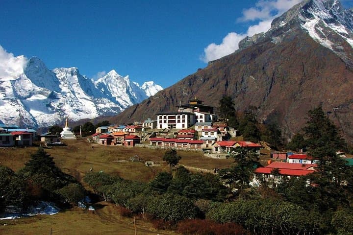 4-Day Luxury Annapurna Base Camp Helicopter Trek — Fast-Track Himalayan Panorama photo 4