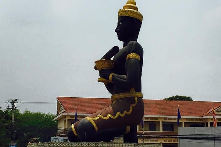 Battambang Bamboo Train & Phnom Sampov Bat Cave Day Tour from Siem Reap photo 3