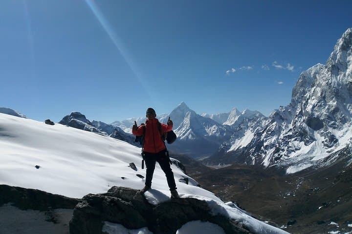 Everest Base Camp and Gokyo Ri Trek: High-Altitude Views, Sherpa Culture & Practical Tips photo 2