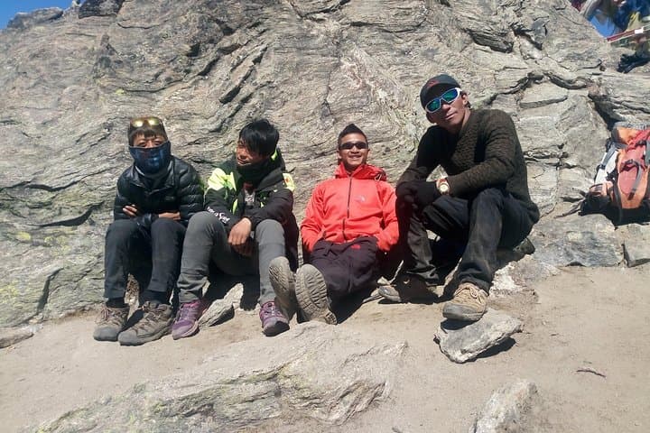 Everest Base Camp and Gokyo Ri Trek: High-Altitude Views, Sherpa Culture & Practical Tips photo 4
