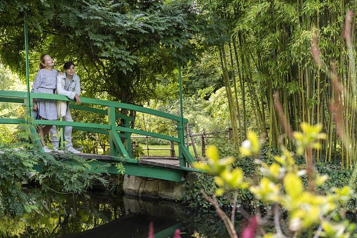 Private Day Tour to Giverny & Versailles from Paris — Gardens, Palace & Lunch photo 2