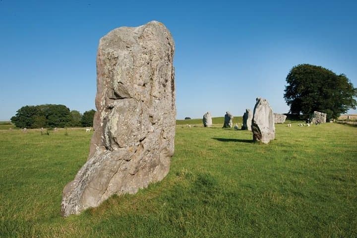 Stonehenge Avebury Cotswolds Day Tour from Bath photo 2