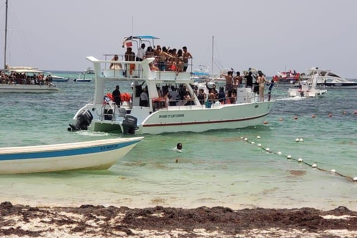 Punta Cana Party Catamaran Snorkel Cruise with Open Bar photo 3