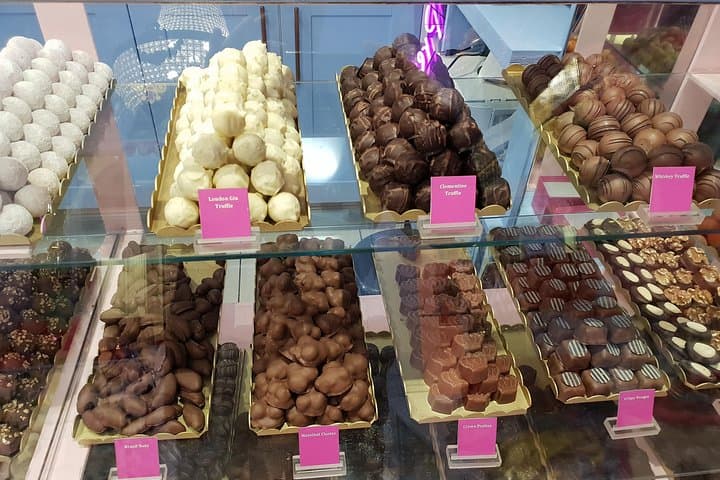 London Chocolate Tasting Tour: Artisan Truffles & Royal Chocolatiers photo 4