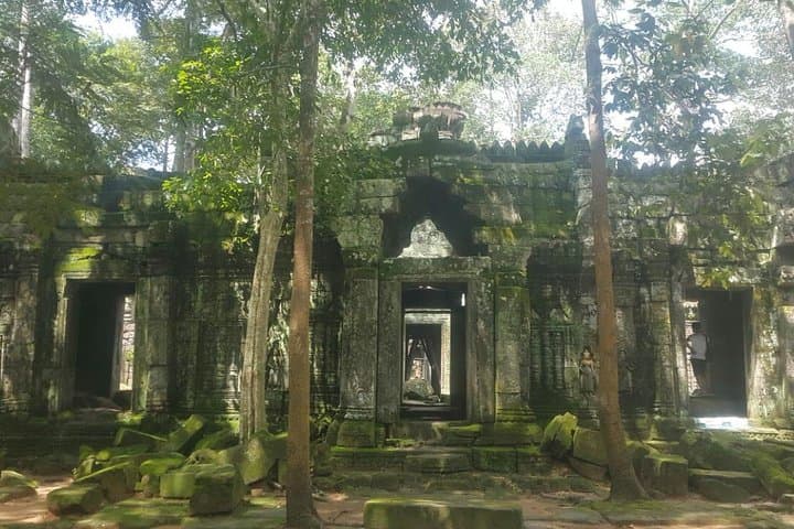 Full-Day Private Trek of Angkor's World Heritage Temples photo 5