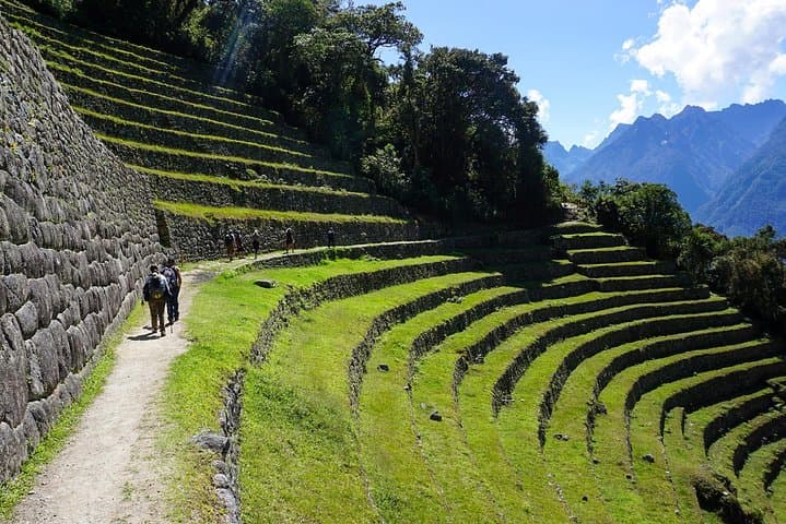 One-Day Inca Trail Hike to Machu Picchu: Sun Gate Trek from Km 104