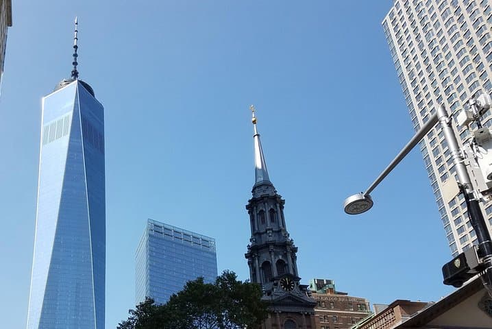 Survivor-Led World Trade Center Walking Tour — Ground Zero Stories & Memorials