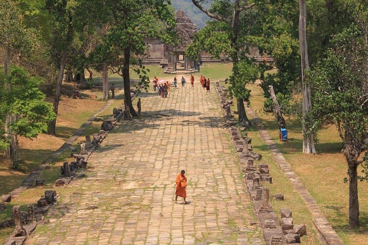 Preah Vihear Temple Private Day Tour from Siem Reap — UNESCO Cliff-Top Ruins photo 2