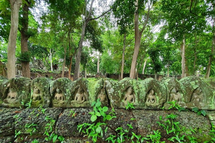 Private Tour to Banteay Chhmar Temple: Remote Khmer Ruins Near the Thai Border photo 3