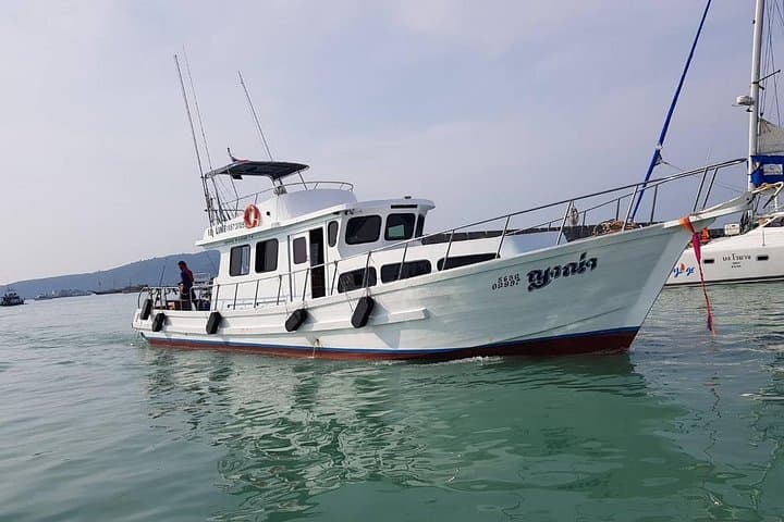 Phuket Private Boat Fishing: Trolling & Spinning to Racha Yai photo 4