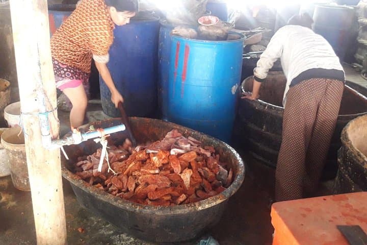 Private Day Trip to Battambang: Phnom Sampov Bats, Bamboo Train & Banan Temple photo 6