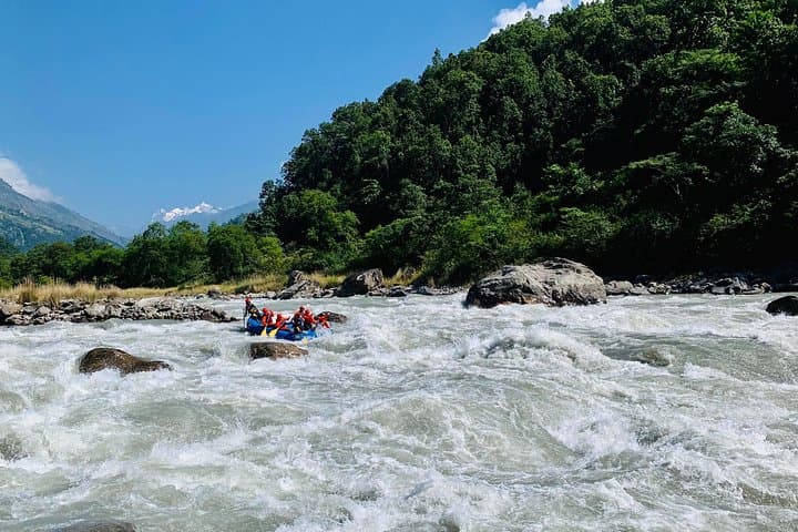 Upper Budhi Gandaki 3-Day Whitewater Rafting: Rapids, Camps & Himalayan Views