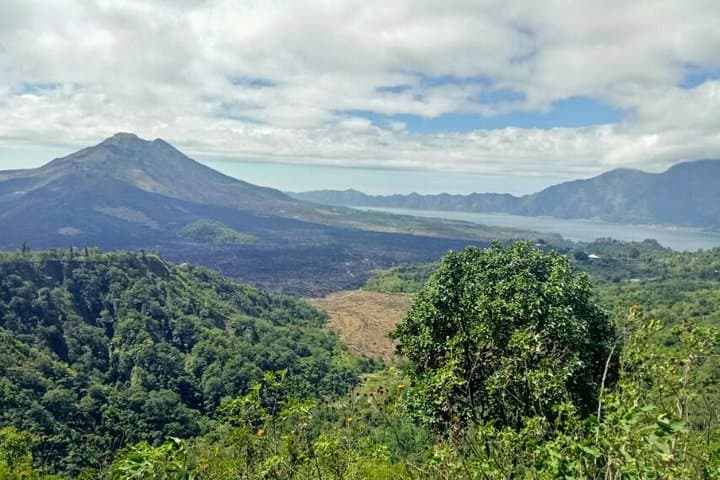 Mount Batur Sunrise Trek from Ubud — Guided Dawn Hike photo 6