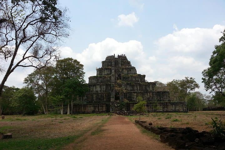 Two-Day Remote Temples and Khmer Rouge Sites from Siem Reap — Koh Ker, Beng Mealea & Preah Vihear photo 4