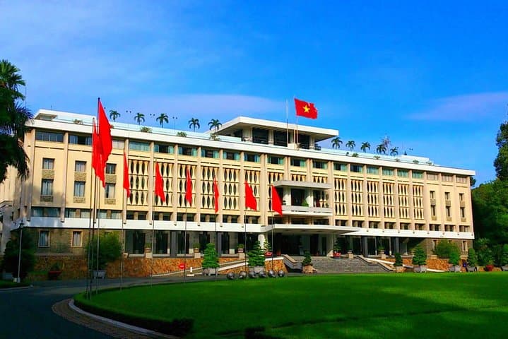 Saigon by Cyclo: 1-Hour Private Ride with Authentic Vietnamese Family Meal photo 4