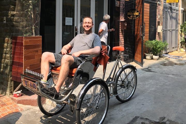 Saigon by Cyclo: 1-Hour Private Ride with Authentic Vietnamese Family Meal photo 6