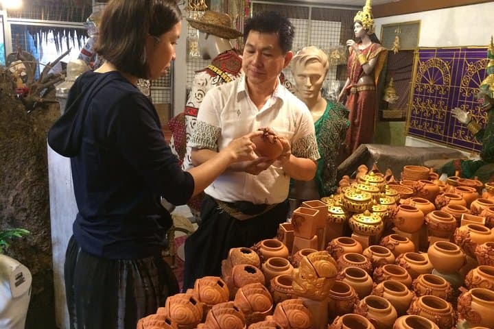 Ko Kret Handicrafts Day Trip from Bangkok: Bike, Boat & Local Workshops photo 3