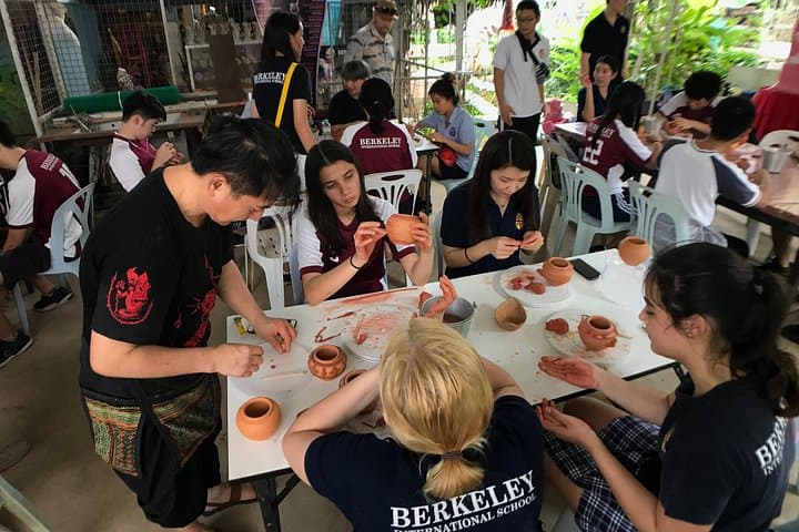 Ko Kret Handicrafts Day Trip from Bangkok: Bike, Boat & Local Workshops photo 2