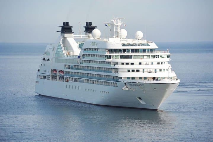 Private Heathrow to Southampton Port Transfers — Direct Airport-to-Cruise Transfer