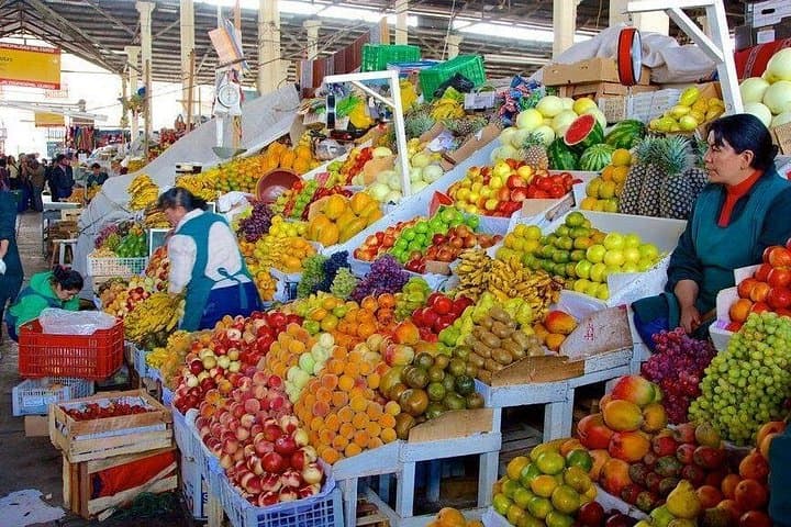 Cusco Markets and Ruins: San Pedro Market, Sacsayhuamán & Q'enqo Day Tour photo 4