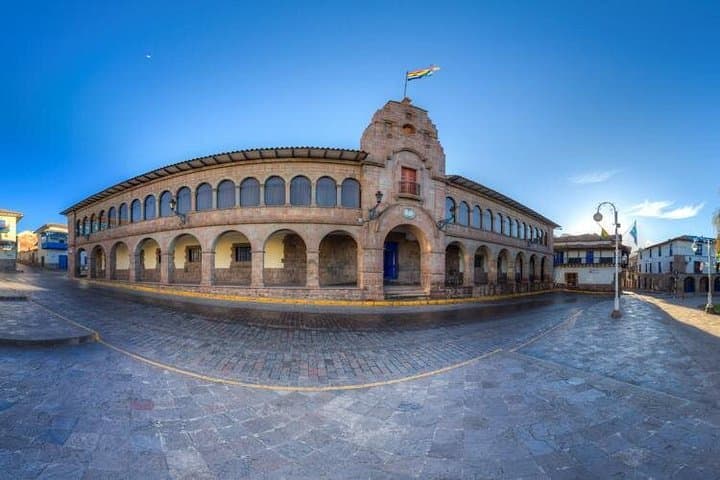 Cusco Markets and Ruins: San Pedro Market, Sacsayhuamán & Q'enqo Day Tour photo 1