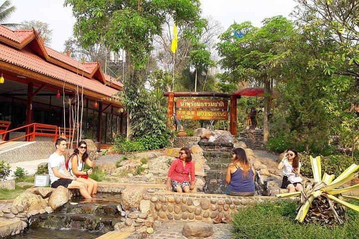 Chiang Rai Day Tour: White Temple, Blue Temple & Baan Dam (Black House) photo 4