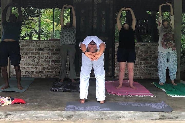 Sunrise Beach Yoga in Ahungalla — 2-Hour Private Class with Saman Silva photo 2