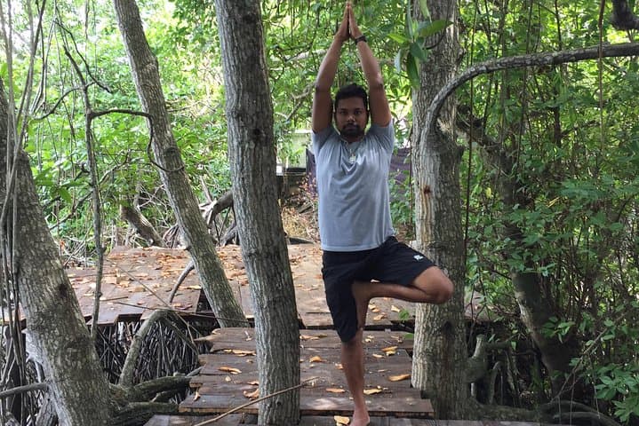 Sunrise Beach Yoga in Ahungalla — 2-Hour Private Class with Saman Silva photo 4