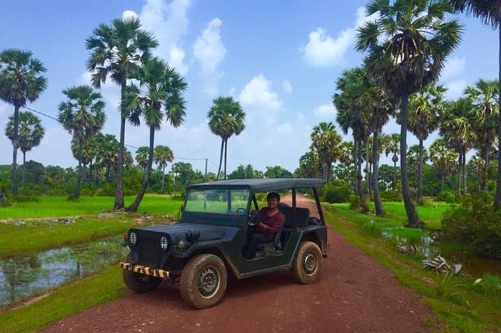 Siem Reap Offbeat Jeep Tour: Silk Farm & Countryside Experience