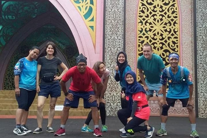 Malang Kampong Sightseeing Running Tour — 7.5 km Cultural Run Along Ijen Boulevard & Celaket photo 2
